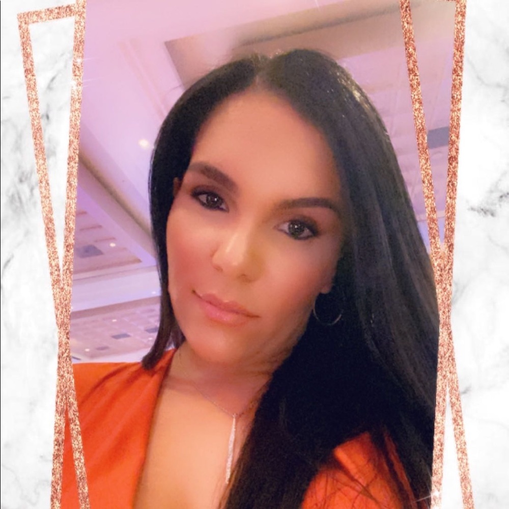 Meet your Posher, Arielina